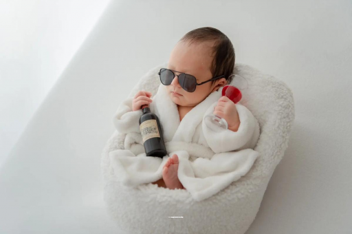 平阳宝宝总是吐奶怎么回事